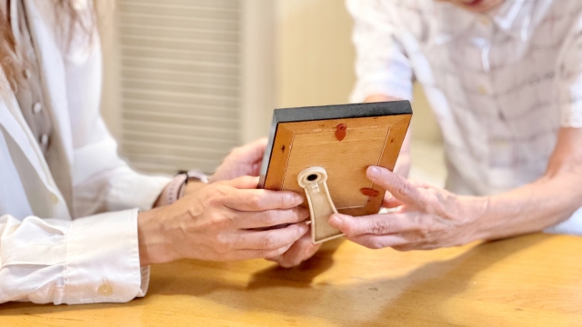 遺品整理の立ち会いは必要？立ち会いのタイミングなども解説